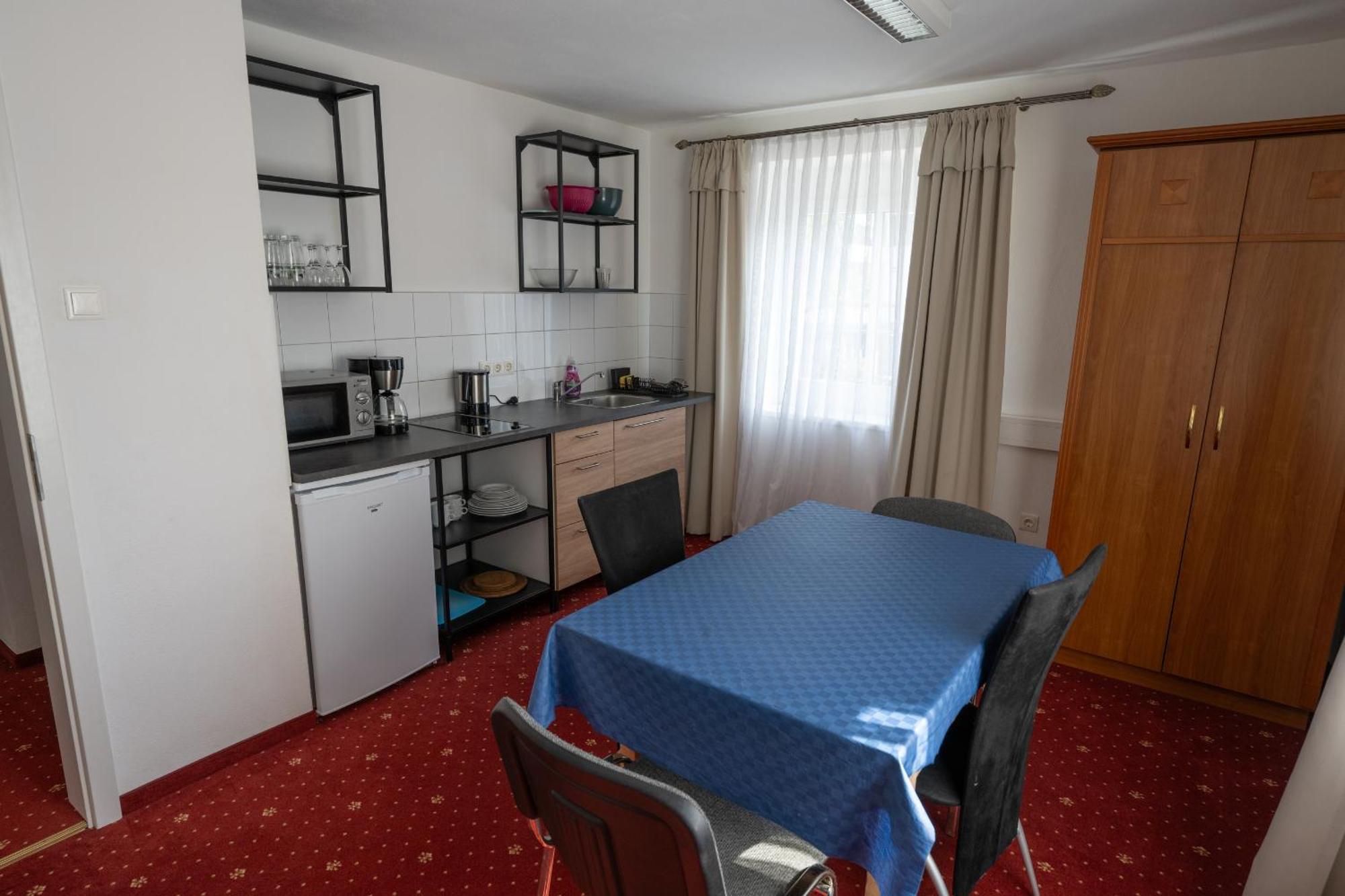 Apartment Komfort Apartmenthaus Haslbach Fgz Regensburg