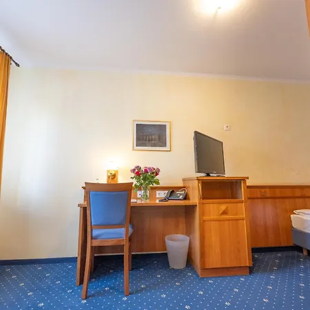 Komfort Apartmenthaus Haslbach Fgz Regensburg Room photo