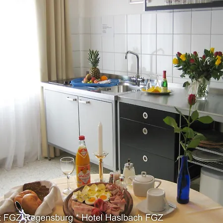 Komfort Apartmenthaus Haslbach Fgz Regensburg Room photo
